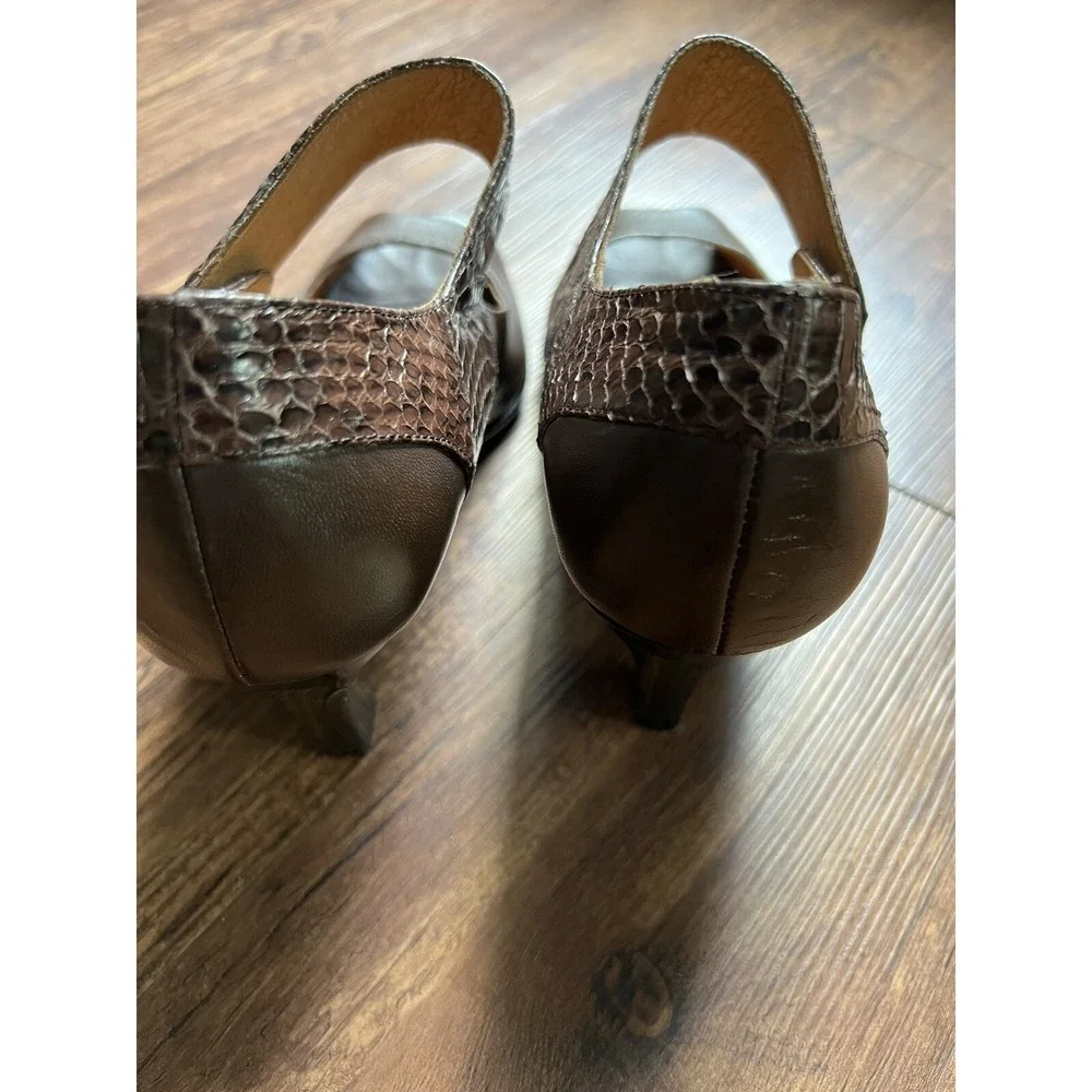 Sofft Women's Mary Jane Pumps Size 10 M Leather Upper Lining‎ &Socks Open Toe Br